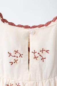 COMBINAISON COURTE EN MAILLE CROCHET ET BRODERIES