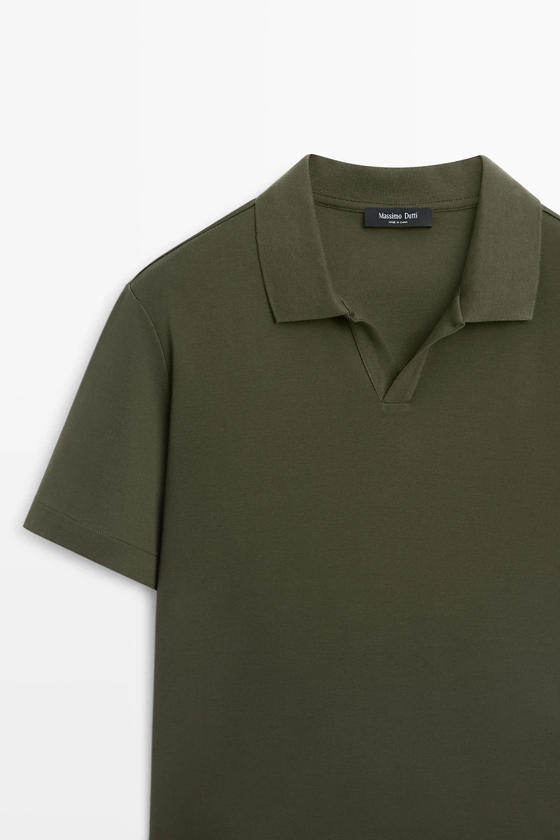 Short sleeve V-neck polo shirt