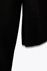 FINE KNIT SWEATER