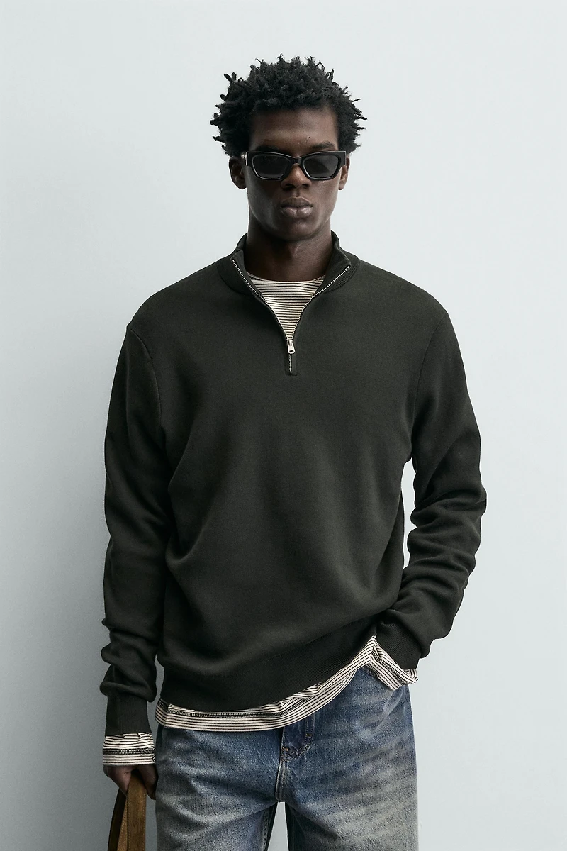 PULL EN COTON À COL ZIPPÉ