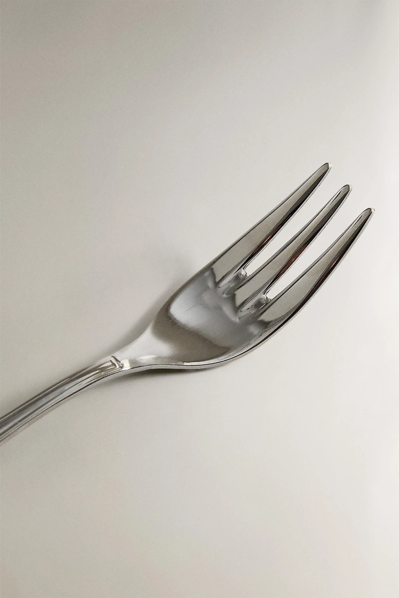 SHINY STEEL FISH FORK
