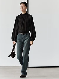 Blouse fluide à col contrastant