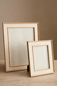 CONTRAST WOODEN PICTURE FRAME