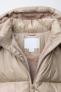 SHINY HOODED PUFFER JACKET WITH FAUX FUR LINING