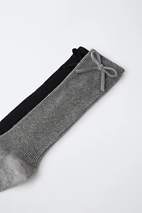 TWO-PACK OF KNEE-HIGH BOW SOCKS