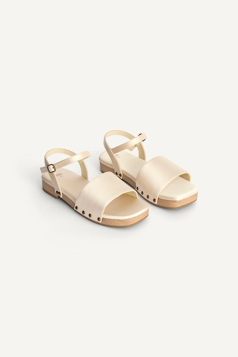 STUDDED SANDALS LIMITED EDITION
