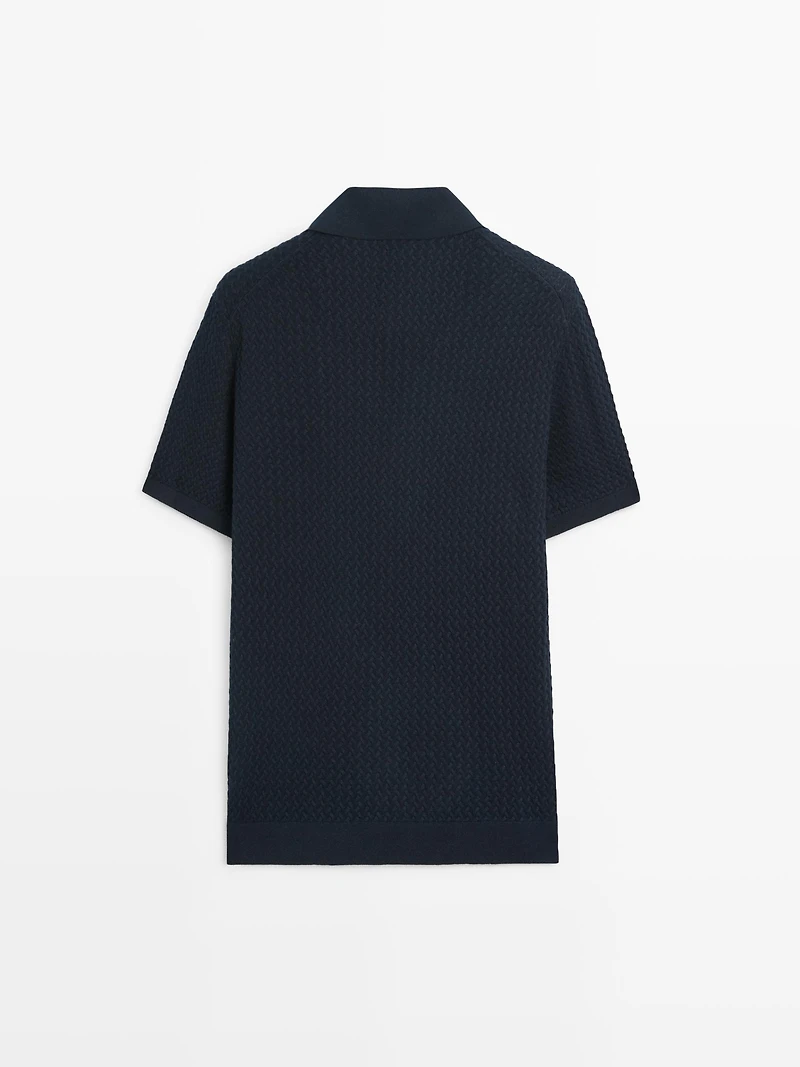 Polo en maille torsadée à col V
