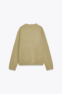 PULL BASIQUE EN MAILLE 100 % LAINE COL V