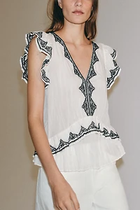 ZW COLLECTION CONTRAST EMBROIDERED TOP