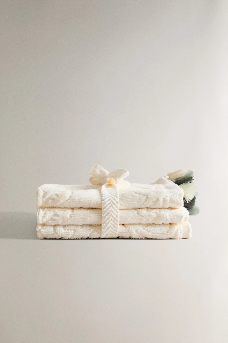 PACK OF HAND TOWELS WITH TASSELS (PACK OF 3)