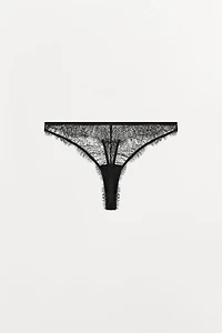 TANGA EN DENTELLE