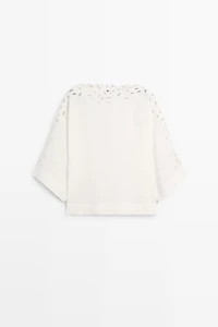 Linen boat neck blouse with embroidery