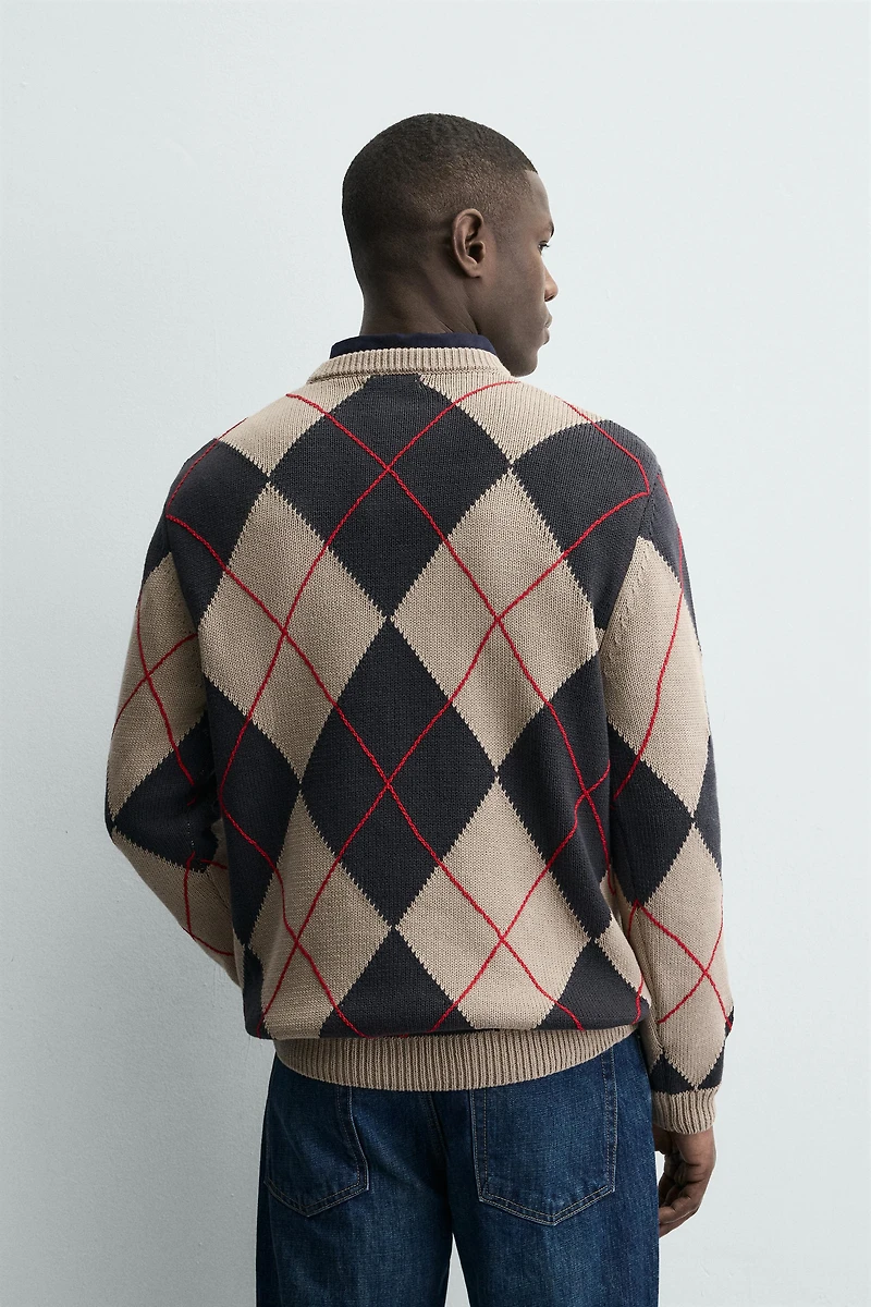 PULL EN JACQUARD À LOSANGES