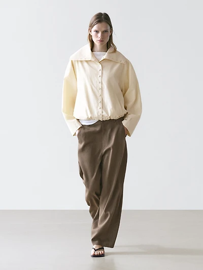 Pantalon fluide avec détail élastique à la taille