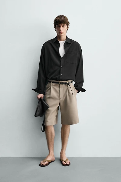FLOWY PLEATED SHORTS