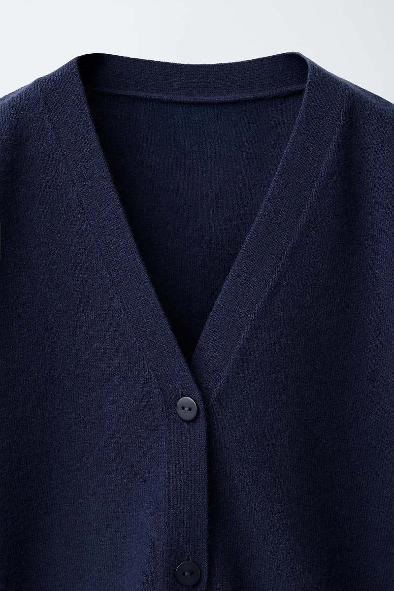 GILET EN MAILLE COL V