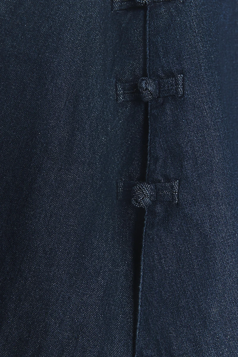 DENIM TOGGLE CAPE