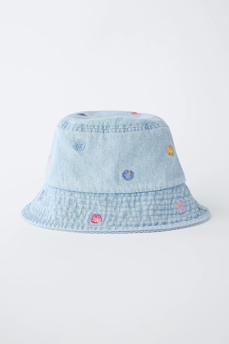 EMBROIDERED FLORAL DENIM BUCKET HAT