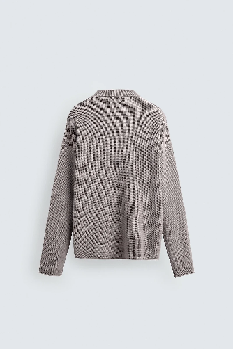 WAFFLE TEXTURED SWEATER