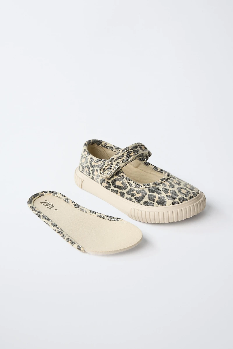 ANIMAL PRINT BAREFOOT SNEAKERS