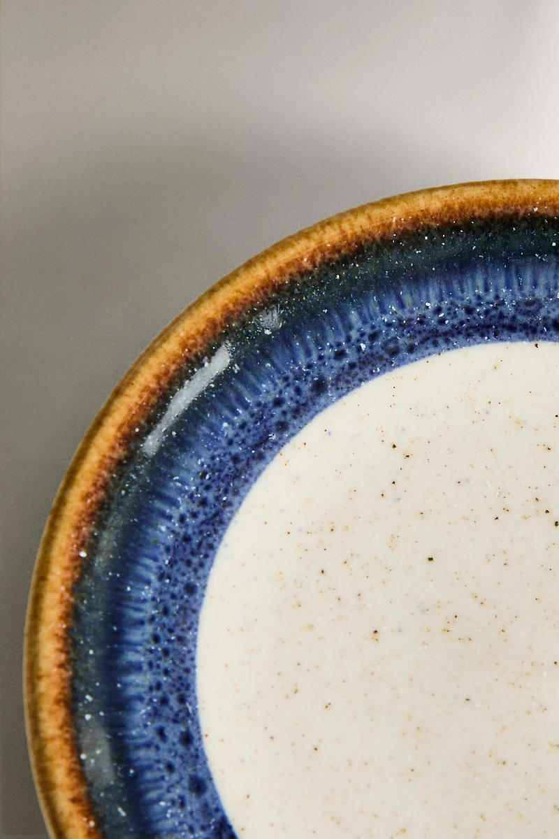 SIDE PLATE WITH CONTRAST RIM