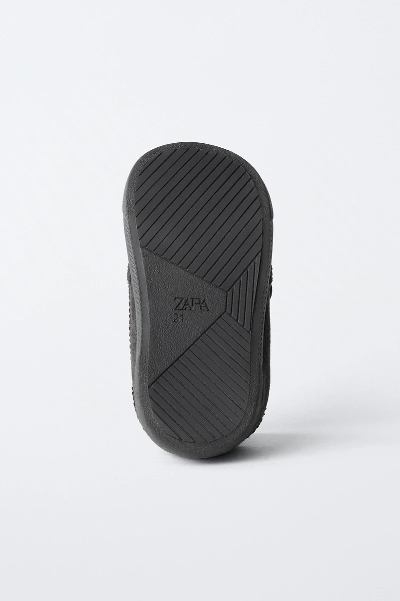 TENNIS EN VELOURS CÔTELÉ BAREFOOT