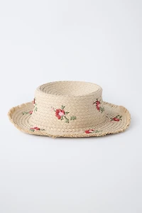 STRAW HAT WITH EMBROIDERED FLOWERS