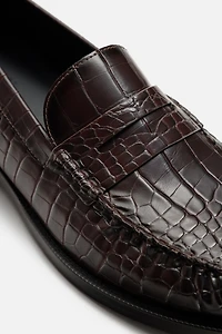 CROCODILE-EFFECT LOAFERS