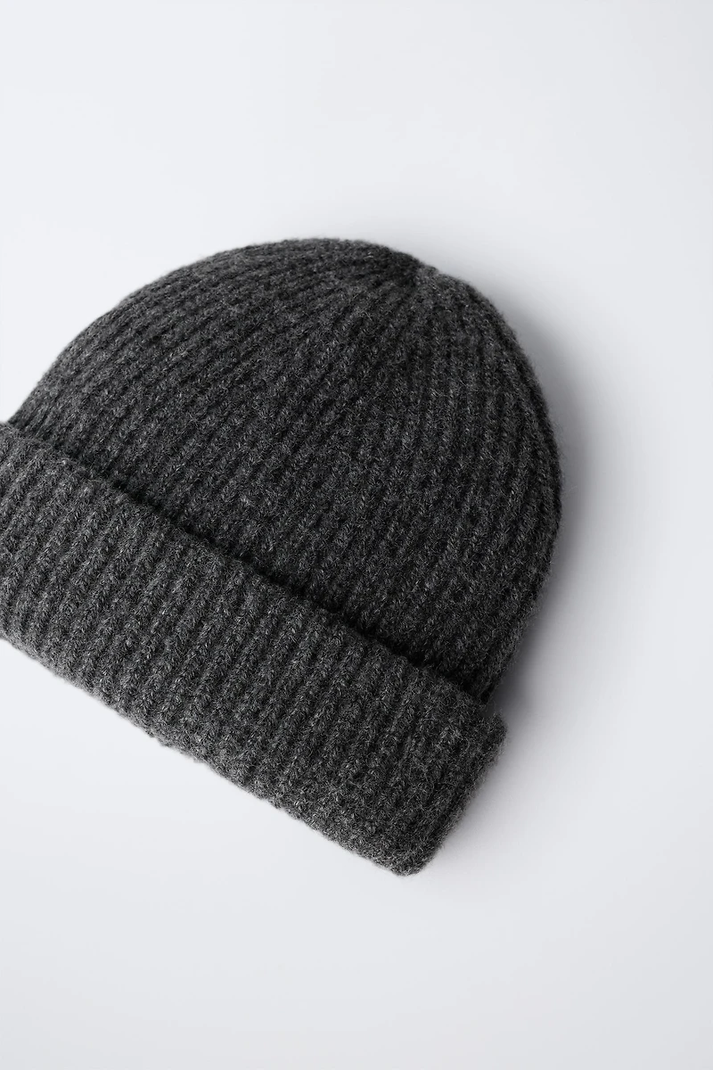 BONNET EN MAILLE BASIQUE