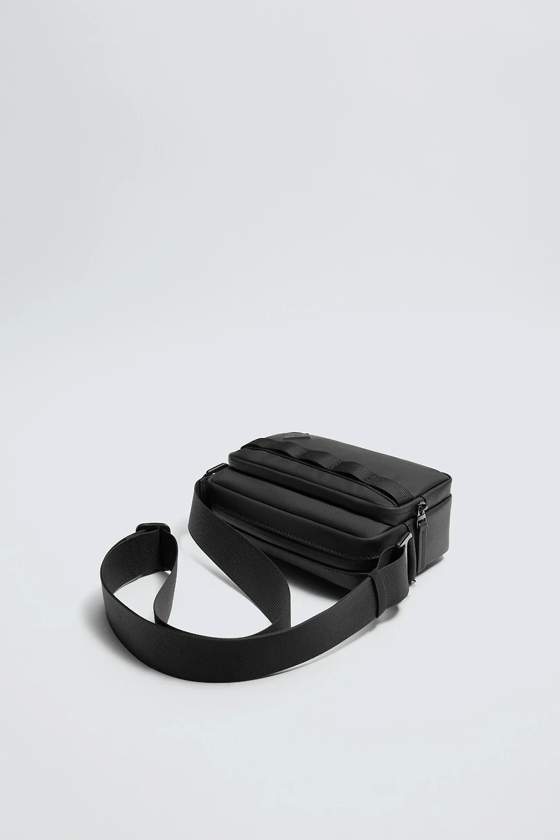 SAC BANDOULIÈRE EFFET GOMME