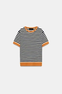TOP EN MAILLE À RAYURES