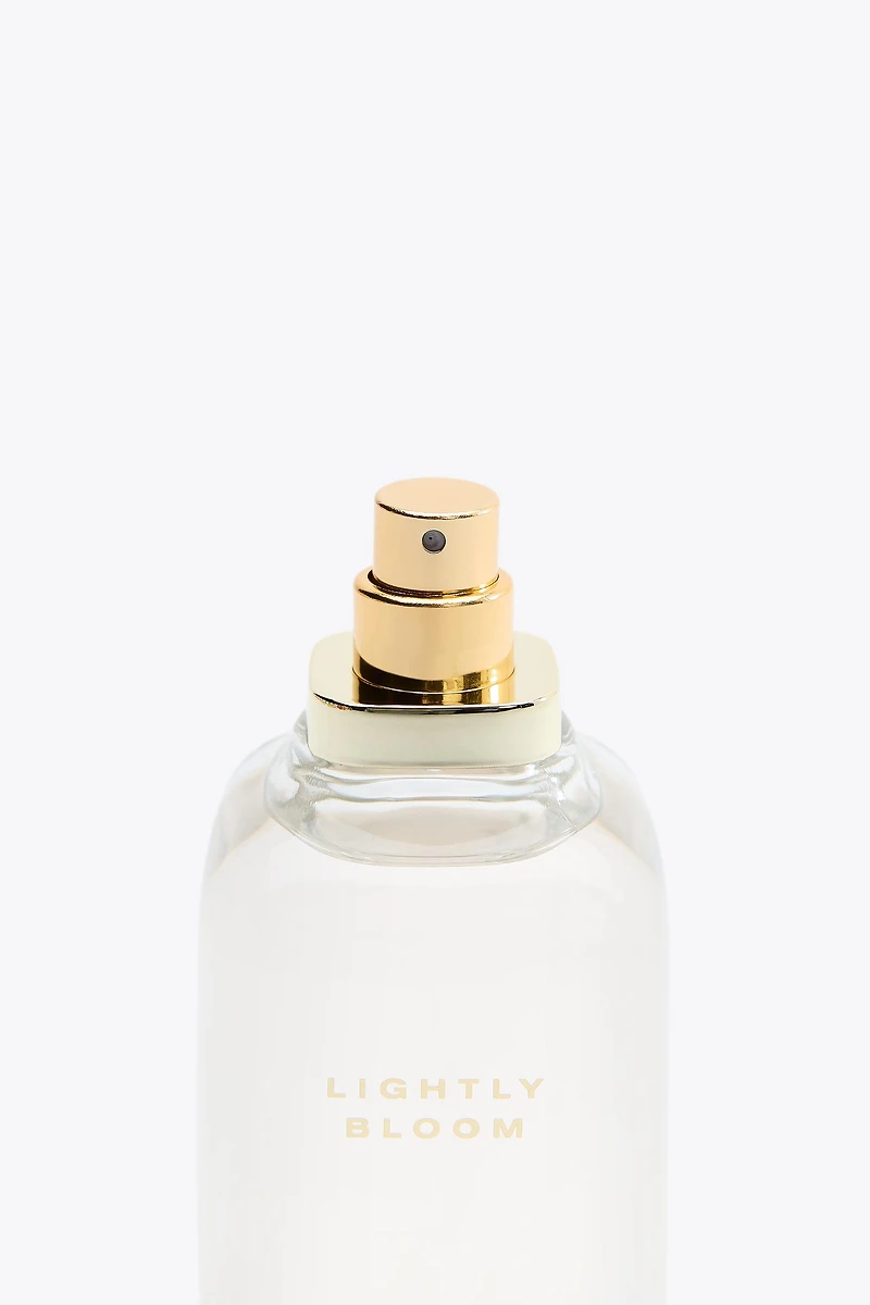 LIGHTLY BLOOM EDP 100ML (3.4 FL. OZ).