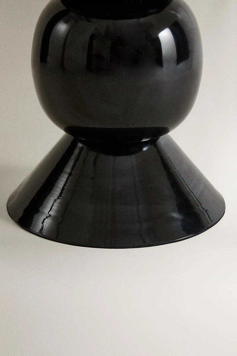 SMALL METAL SIDE TABLE