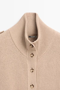 100% cotton button-detail knit vest