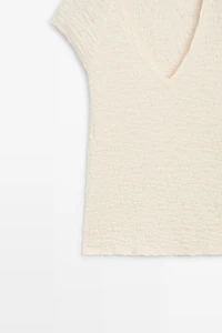 Textured V-neck T-shirt