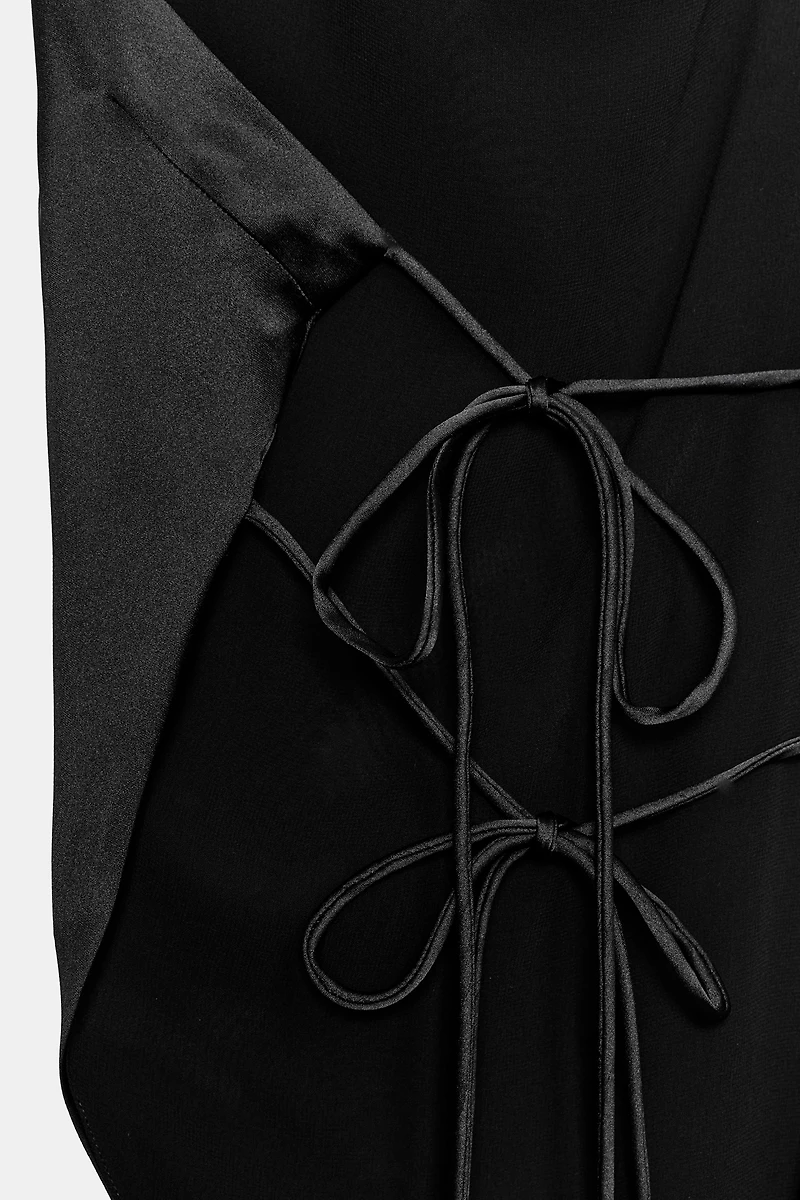ASYMMETRIC DRAPED HALTER TOP