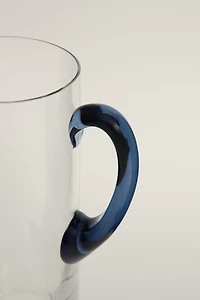 CRYSTALLINE PITCHER WITH CONTRAST HANDLE
