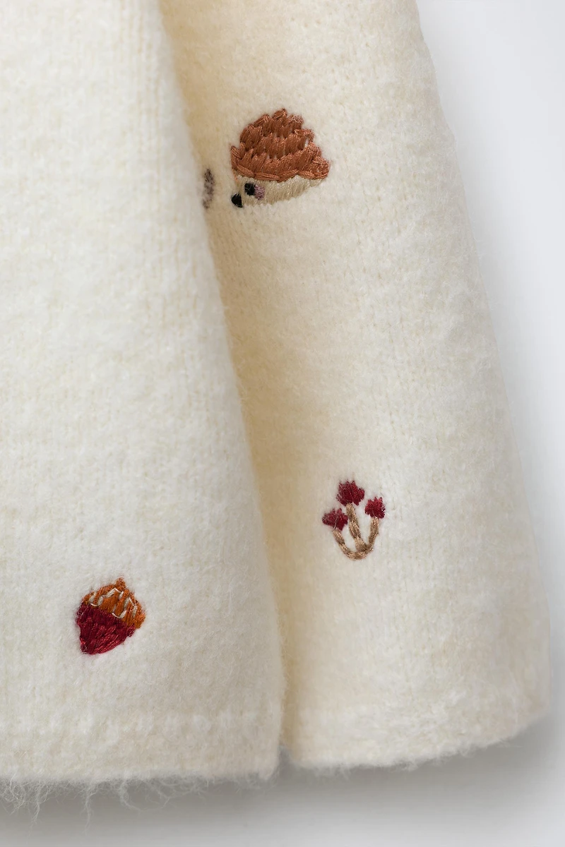 EMBROIDERED HEDGEHOG KNIT JUMPER
