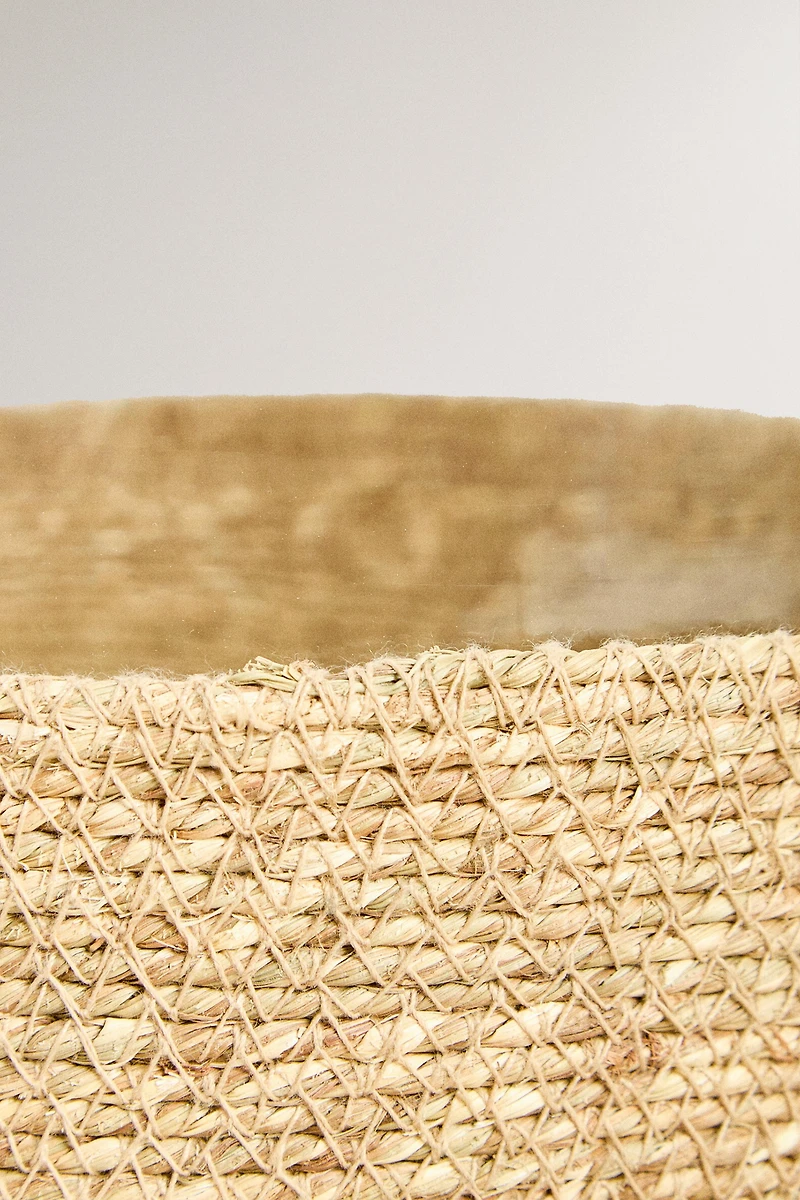 GLASS AND JUTE LANTERN