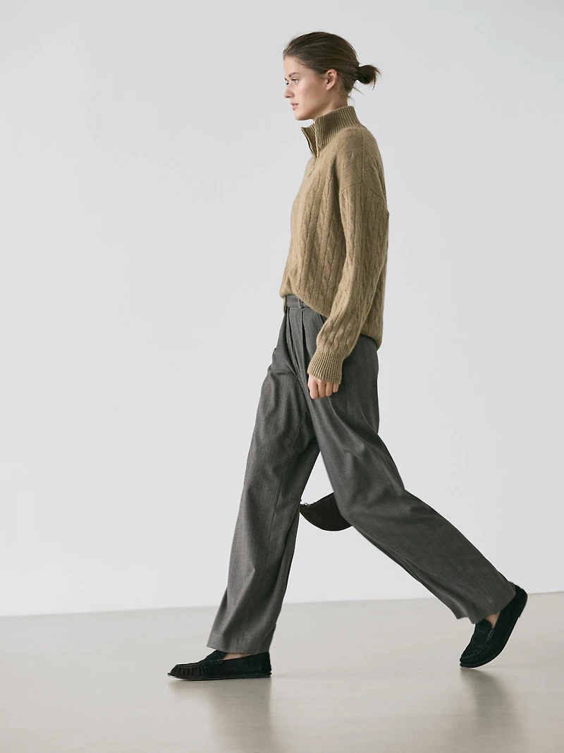 Pull en maille de cachemire à col montant zippé