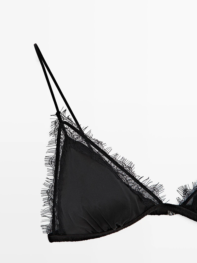 Top en soie mélangée à dentelle