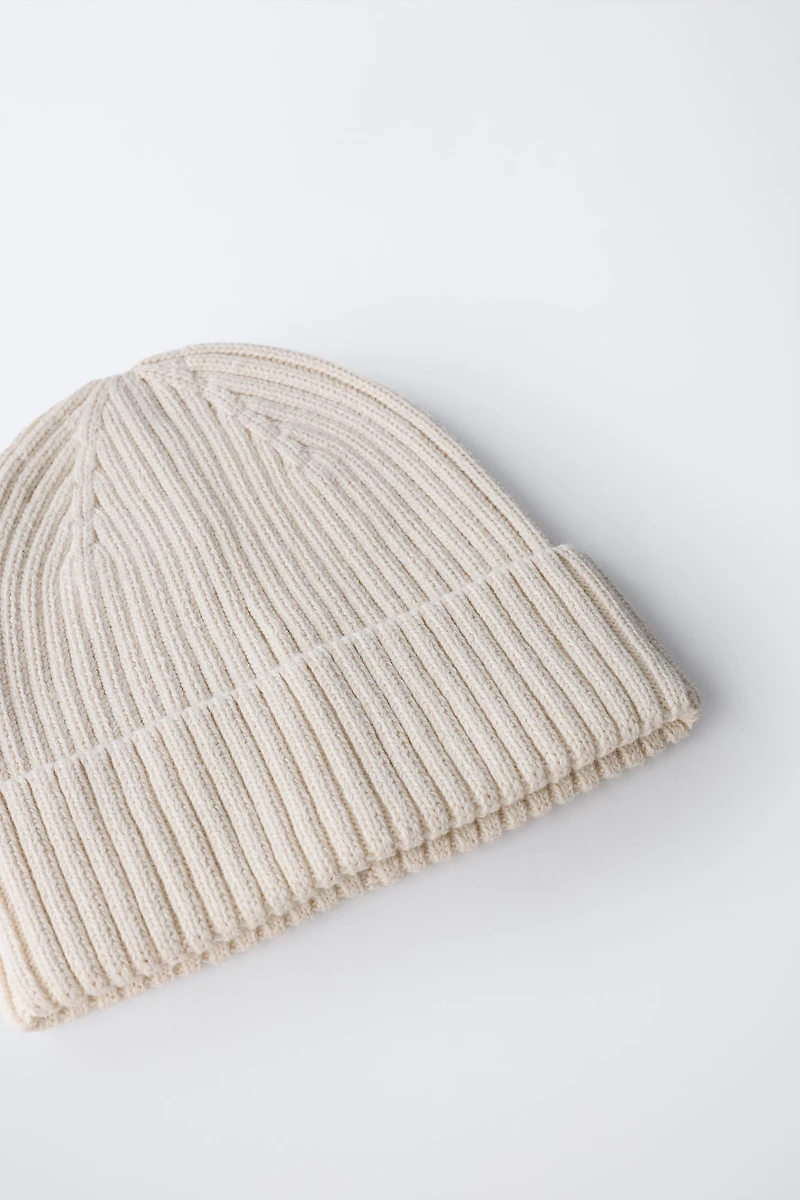 BONNET EN MAILLE UNIE
