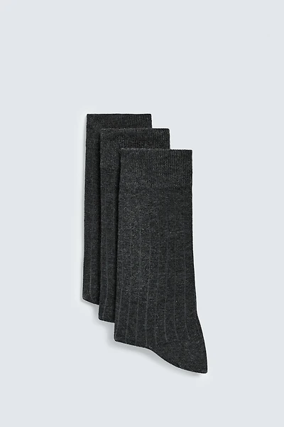 THREE-PACK OF RIBBED SOCKS