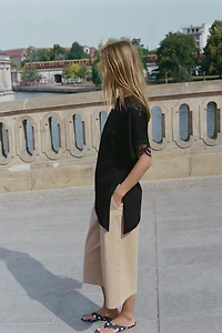 ASYMMETRIC LACE T-SHIRT