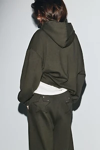 WASHED STAR STUD SWEATSHIRT