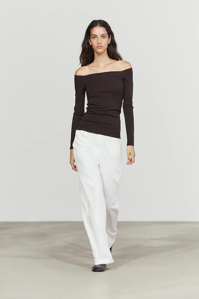 Stretch long sleeve top
