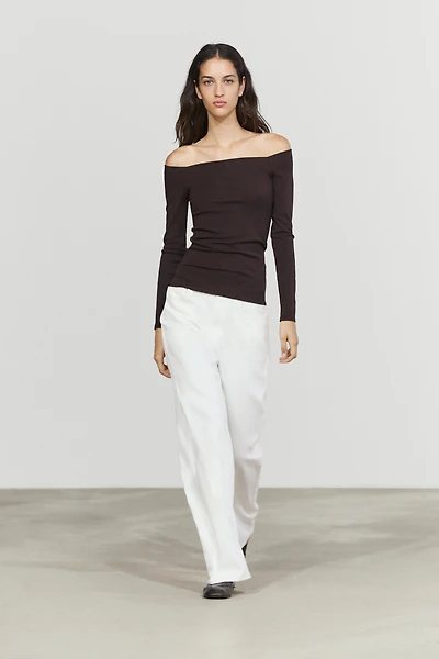 Stretch long sleeve top