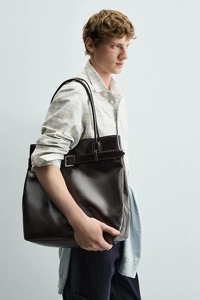 LEATHER SHOPPER WITH BELT DETAIL