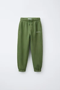 GARMENT DYE SWEATSHIRT AND JOGGER PANTS SET