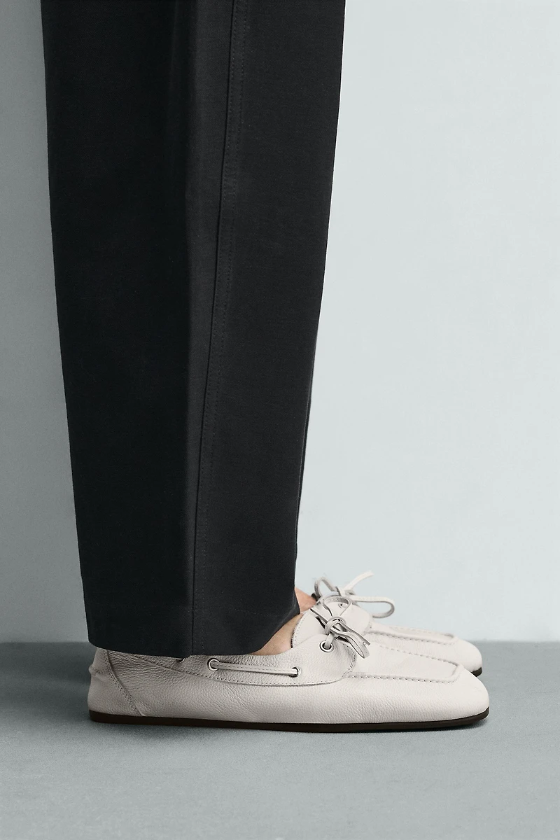 LEATHER BOAT SHOES